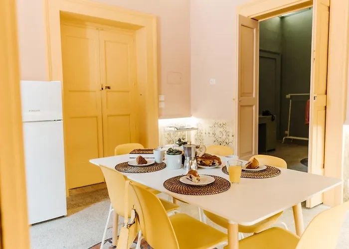 Canudis Апартаменты Галатина